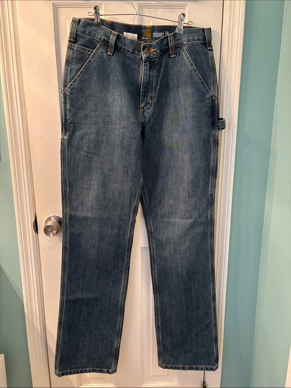 Carhartt Men’s Relaxed Straight-Leg Jeans in Blue Denim 32x34